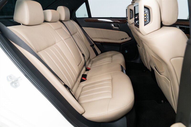 2012 Mercedes-Benz E 550 Sport 4MATIC - Photo 18 - Neptune City, NJ 07753