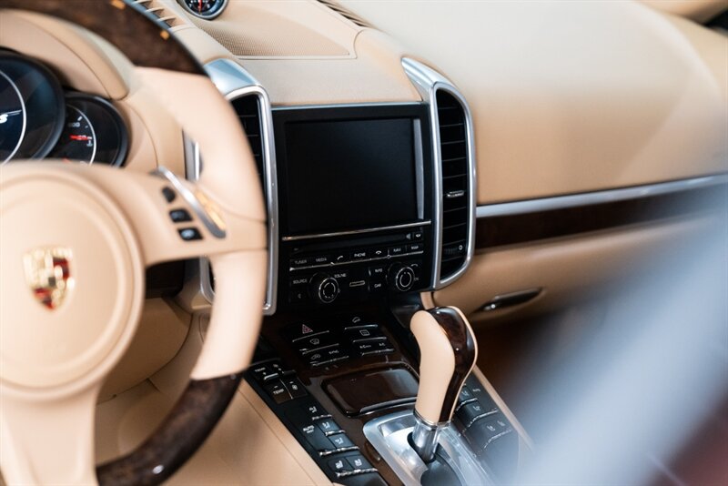 2014 Porsche Cayenne S   - Photo 52 - Neptune City, NJ 07753