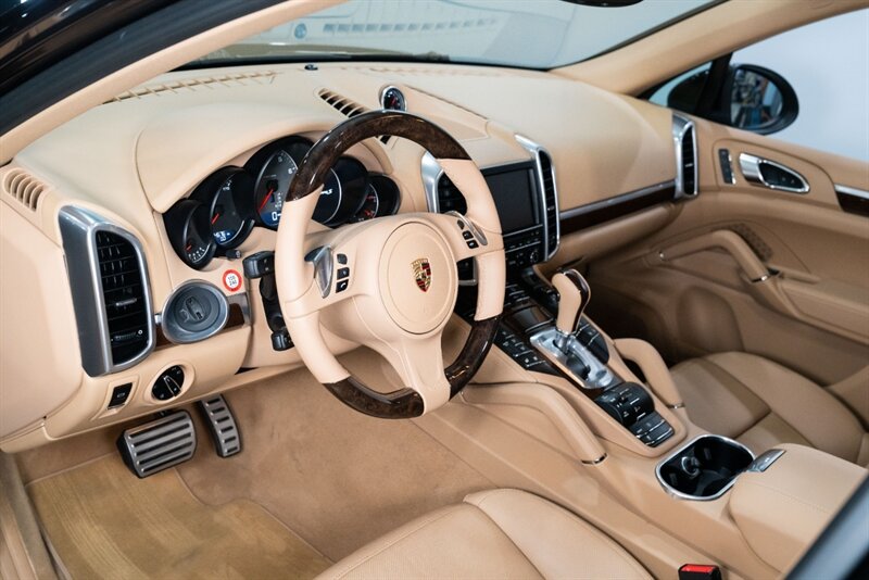 2014 Porsche Cayenne S   - Photo 13 - Neptune City, NJ 07753