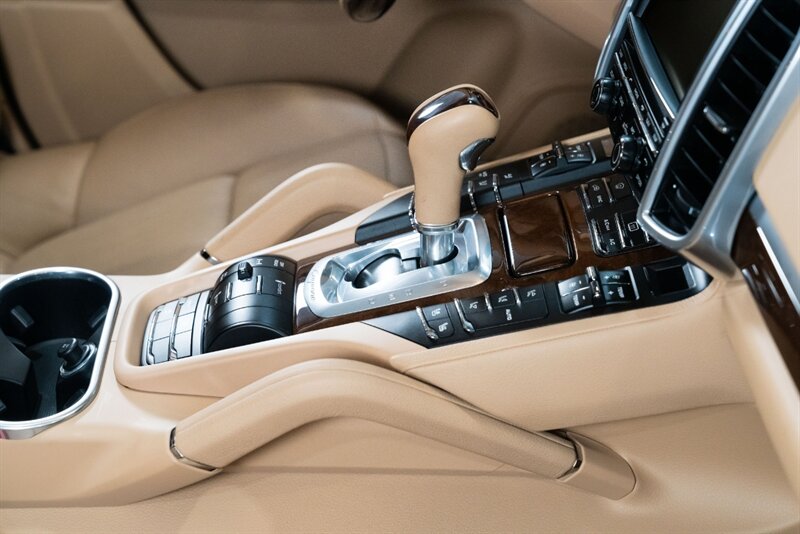 2014 Porsche Cayenne S   - Photo 49 - Neptune City, NJ 07753