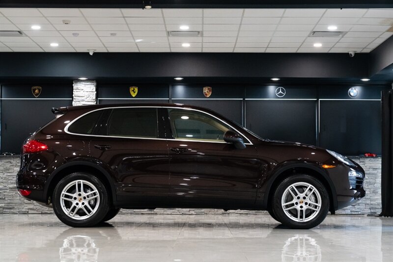 2014 Porsche Cayenne S   - Photo 38 - Neptune City, NJ 07753