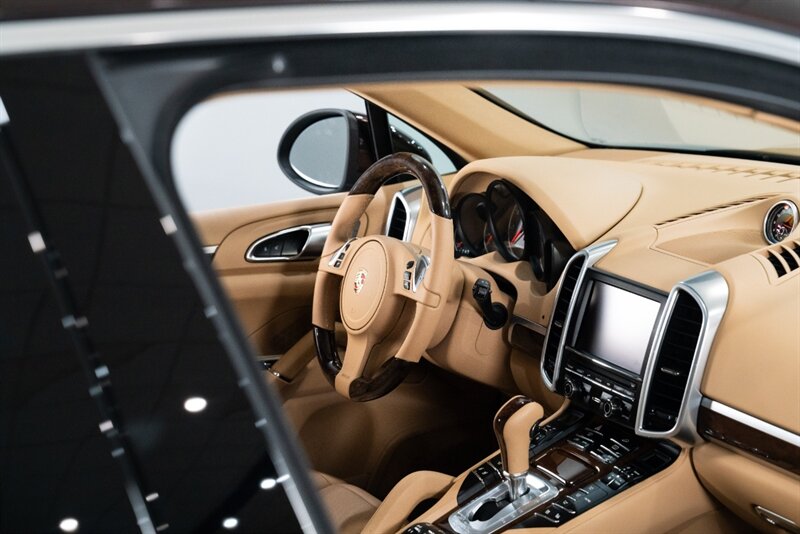 2014 Porsche Cayenne S   - Photo 45 - Neptune City, NJ 07753