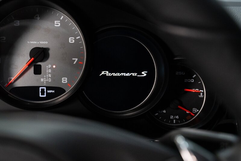 2014 Porsche Panamera S - Photo 15 - Neptune City, NJ 07753