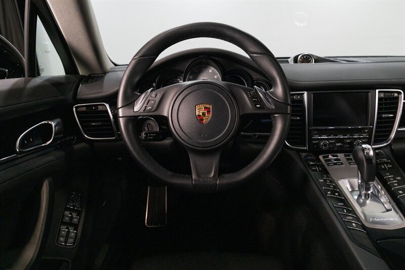2014 Porsche Panamera S - Photo 19 - Neptune City, NJ 07753