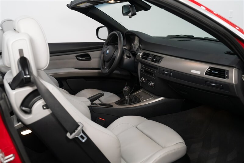 2013 BMW 3 Series 335is - Photo 40 - Neptune City, NJ 07753