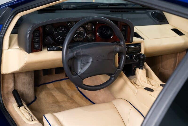 1997 Lotus Esprit V8   - Photo 38 - Neptune City, NJ 07753