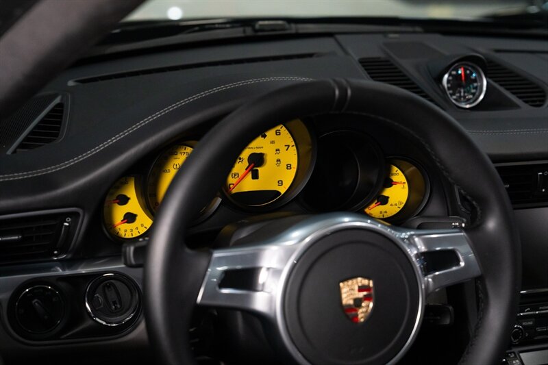 2013 Porsche 911 Carrera S - Photo 4 - Neptune City, NJ 07753
