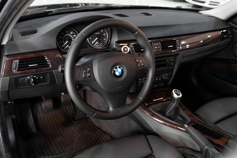 2006 BMW 3 Series 330xi - Photo 3 - Neptune City, NJ 07753