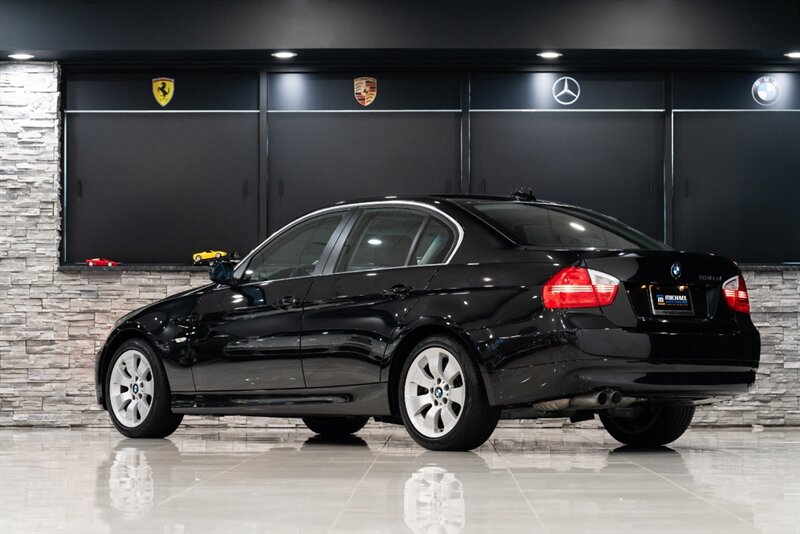 2006 BMW 3 Series 330xi - Photo 4 - Neptune City, NJ 07753