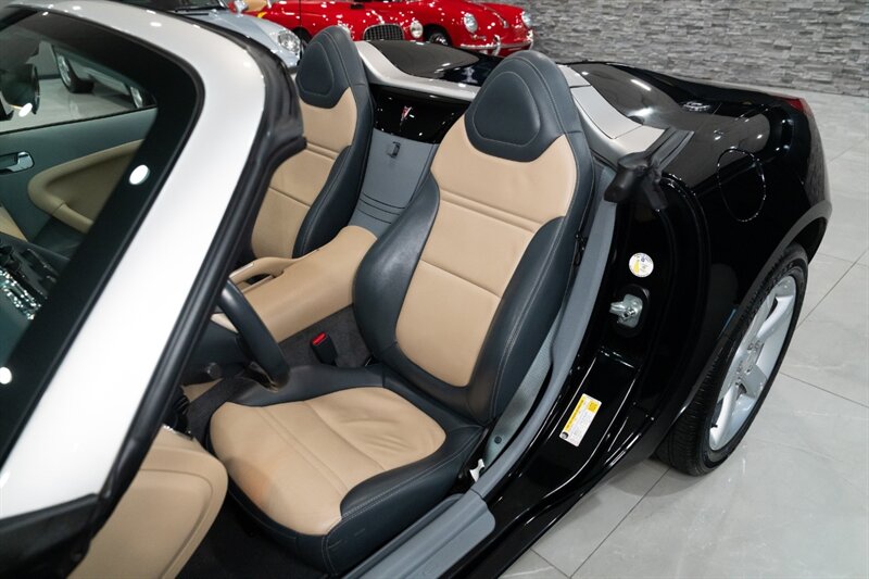2006 Pontiac Solstice   - Photo 14 - Neptune City, NJ 07753