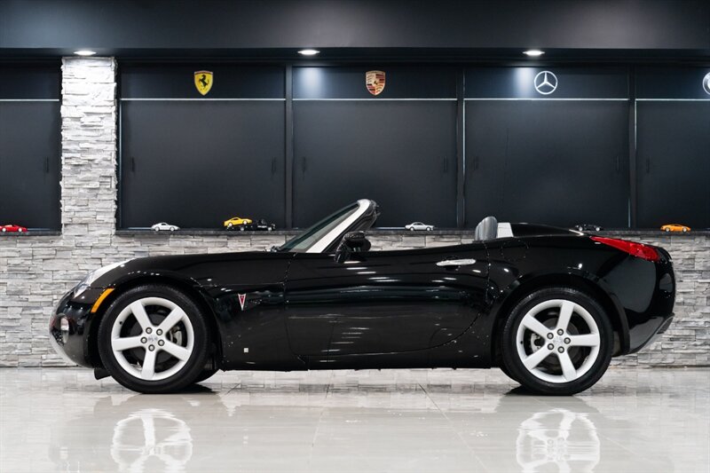 2006 Pontiac Solstice   - Photo 2 - Neptune City, NJ 07753