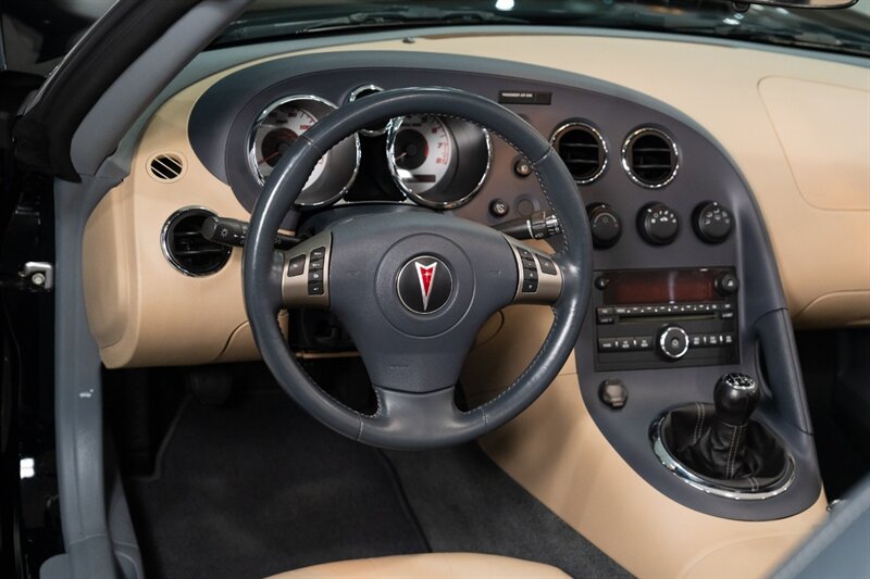 2006 Pontiac Solstice   - Photo 20 - Neptune City, NJ 07753