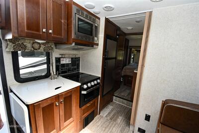 2019 Forest River Forester MBS 2401R - Photo 6 - Grass Valley, CA 95945-5207