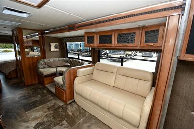 2018 Coachmen Concord 300DS   - Photo 5 - Grass Valley, CA 95945-5207