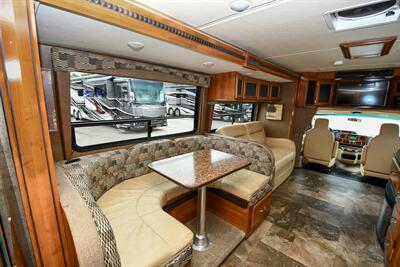 2018 Coachmen Concord 300DS   - Photo 12 - Grass Valley, CA 95945-5207