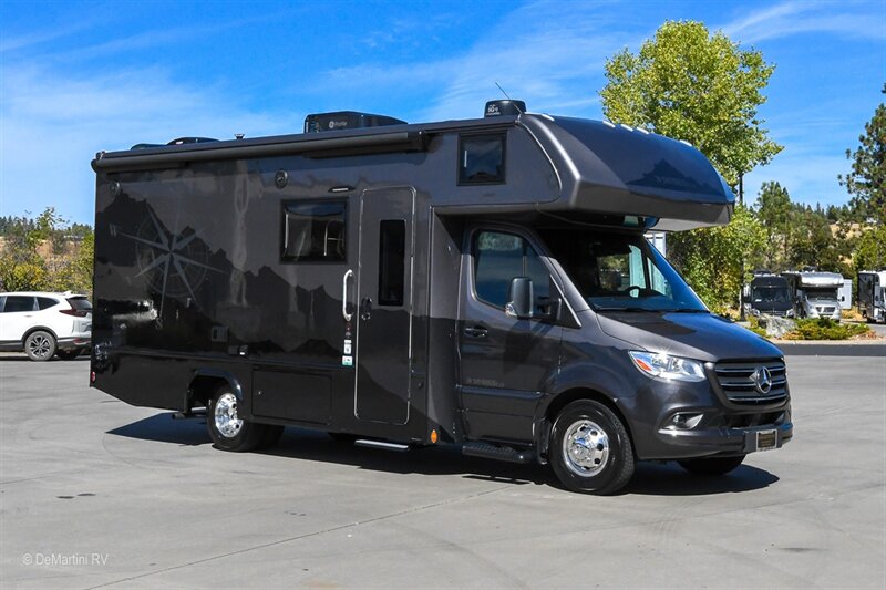 2025 Dynamax Isata 3 24FWFX Freedom Edition  