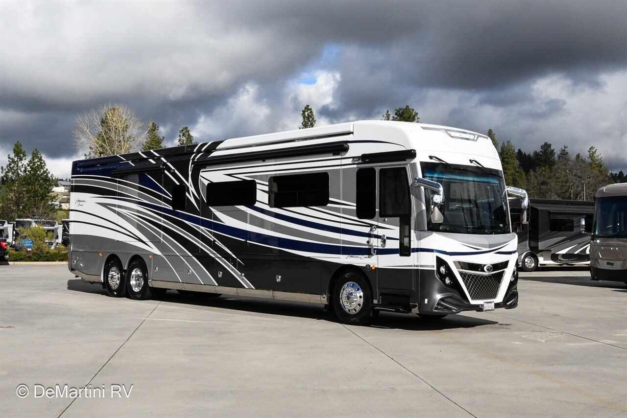 2021 American Coach American Dream 45A   - Photo 1 - Grass Valley, CA 95945-5207