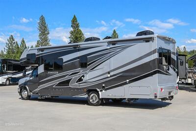 2024 Forest River Forester Classic 2861DS   - Photo 2 - Grass Valley, CA 95945-5207