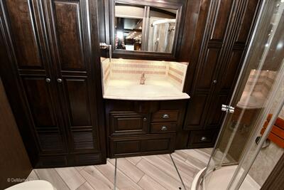 2016 Newmar Dutch Star 4018 - Photo 11 - Grass Valley, CA 95945-5207