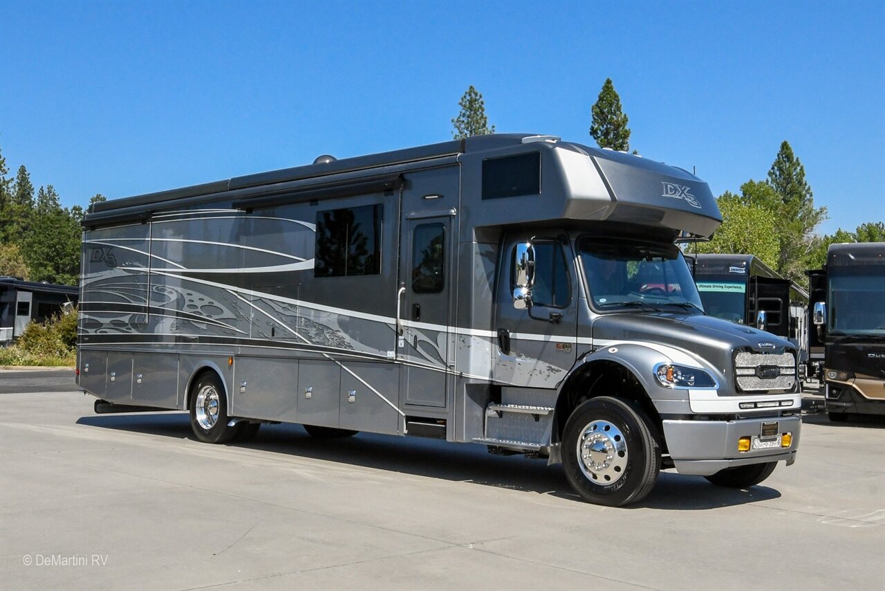 2026 Dynamax DX3 37TS   - Photo 1 - Grass Valley, CA 95945-5207