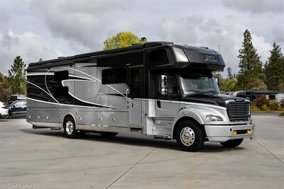 2022 Dynamax Dynaquest XL 3700BD - Photo 1 - Grass Valley, CA 95945-5207