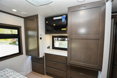 2026 Dynamax Europa 32KD   - Photo 6 - Grass Valley, CA 95945-5207