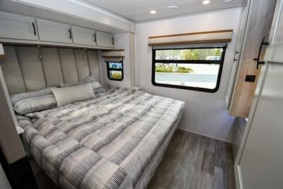 2025 Dynamax Europa 32KD   - Photo 10 - Grass Valley, CA 95945-5207