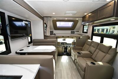 2026 Dynamax Isata 6 31KS   - Photo 3 - Grass Valley, CA 95945-5207