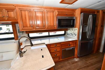 2019 Newmar Dutch Star 3717   - Photo 7 - Grass Valley, CA 95945-5207