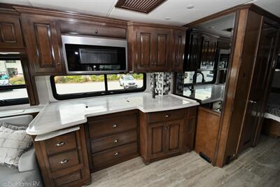 2022 Newmar Dutch Star 4081   - Photo 6 - Grass Valley, CA 95945-5207