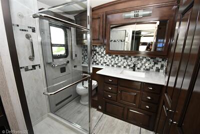 2022 Newmar Dutch Star 4081   - Photo 9 - Grass Valley, CA 95945-5207