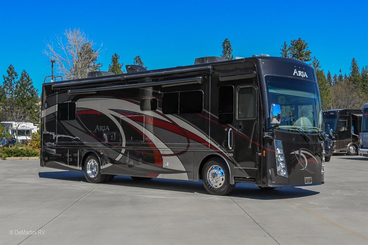 2018 Thor Aria 3401   - Photo 1 - Grass Valley, CA 95945-5207