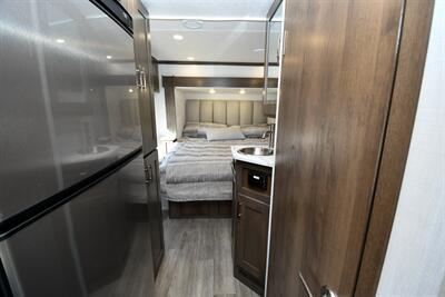 2025 Dynamax Isata 3 24RW   - Photo 7 - Grass Valley, CA 95945-5207