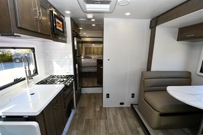 2025 Dynamax Isata 3 24RW   - Photo 4 - Grass Valley, CA 95945-5207