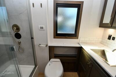 2026 Dynamax Europa 32KD   - Photo 8 - Grass Valley, CA 95945-5207