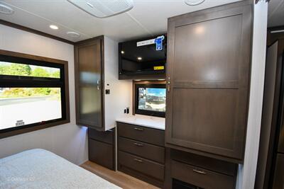 2026 Dynamax Europa 32KD   - Photo 10 - Grass Valley, CA 95945-5207