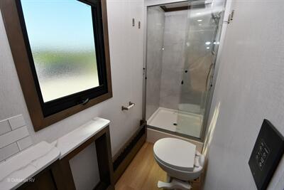2026 Dynamax Europa 31SS   - Photo 9 - Grass Valley, CA 95945-5207