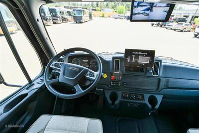 2026 Dynamax Europa 31SS   - Photo 15 - Grass Valley, CA 95945-5207