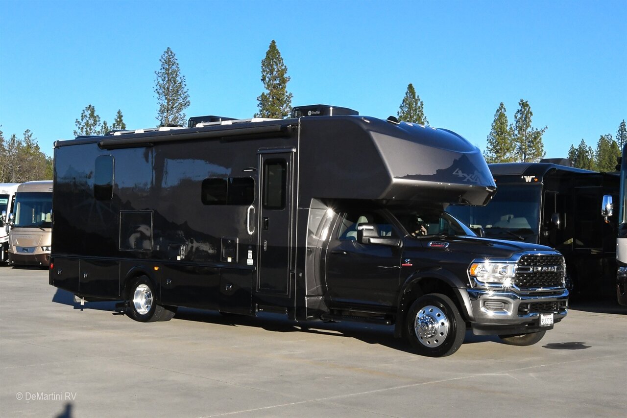 2025 Dynamax Isata 5 30FW   - Photo 1 - Grass Valley, CA 95945-5207