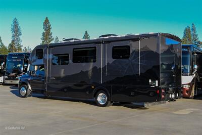 2025 Dynamax Isata 5 30FW - Photo 2 - Grass Valley, CA 95945-5207