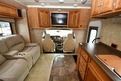 2013 Winnebago Access Premier 26QP   - Photo 11 - Grass Valley, CA 95945-5207