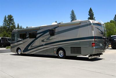 2004 Monaco Windsor 40PST   - Photo 2 - Grass Valley, CA 95945-5207