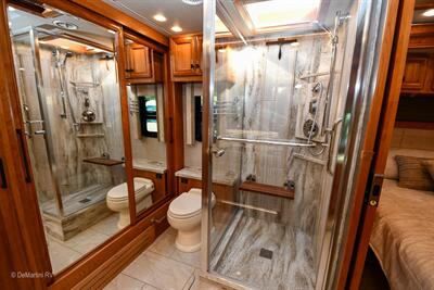 2021 Tiffin Allegro Bus 40IP   - Photo 12 - Grass Valley, CA 95945-5207