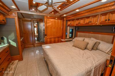 2021 Tiffin Allegro Bus 40IP   - Photo 8 - Grass Valley, CA 95945-5207