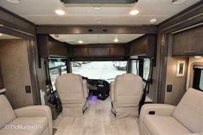 2021 Thor Venetian R40   - Photo 19 - Grass Valley, CA 95945-5207
