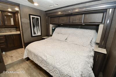 2021 Thor Venetian R40   - Photo 10 - Grass Valley, CA 95945-5207