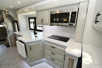 2026 Dynamax Dynaquest XL 3801TS   - Photo 14 - Grass Valley, CA 95945-5207