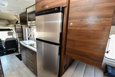 2022 Winnebago View 24V   - Photo 9 - Grass Valley, CA 95945-5207