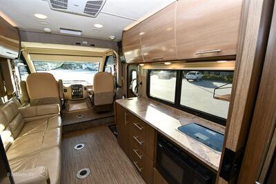 2018 Thor Vegas 25.3   - Photo 8 - Grass Valley, CA 95945-5207