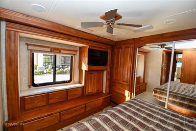 2007 Holiday Rambler Endeavor 40PDQ   - Photo 5 - Grass Valley, CA 95945-5207